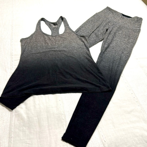 Beyond Yoga Ombré set - size small - Picture 1 of 4